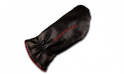 made according to the special hand shape of the customer. It is made of lamb nappa leather, with lambskin lining and decorative stitching in contrasting colours.